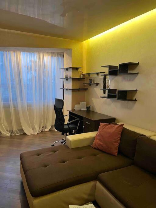 Apartament Theta- Langa Centru, Cada Hidromasaj Suczawa Zewnętrze zdjęcie